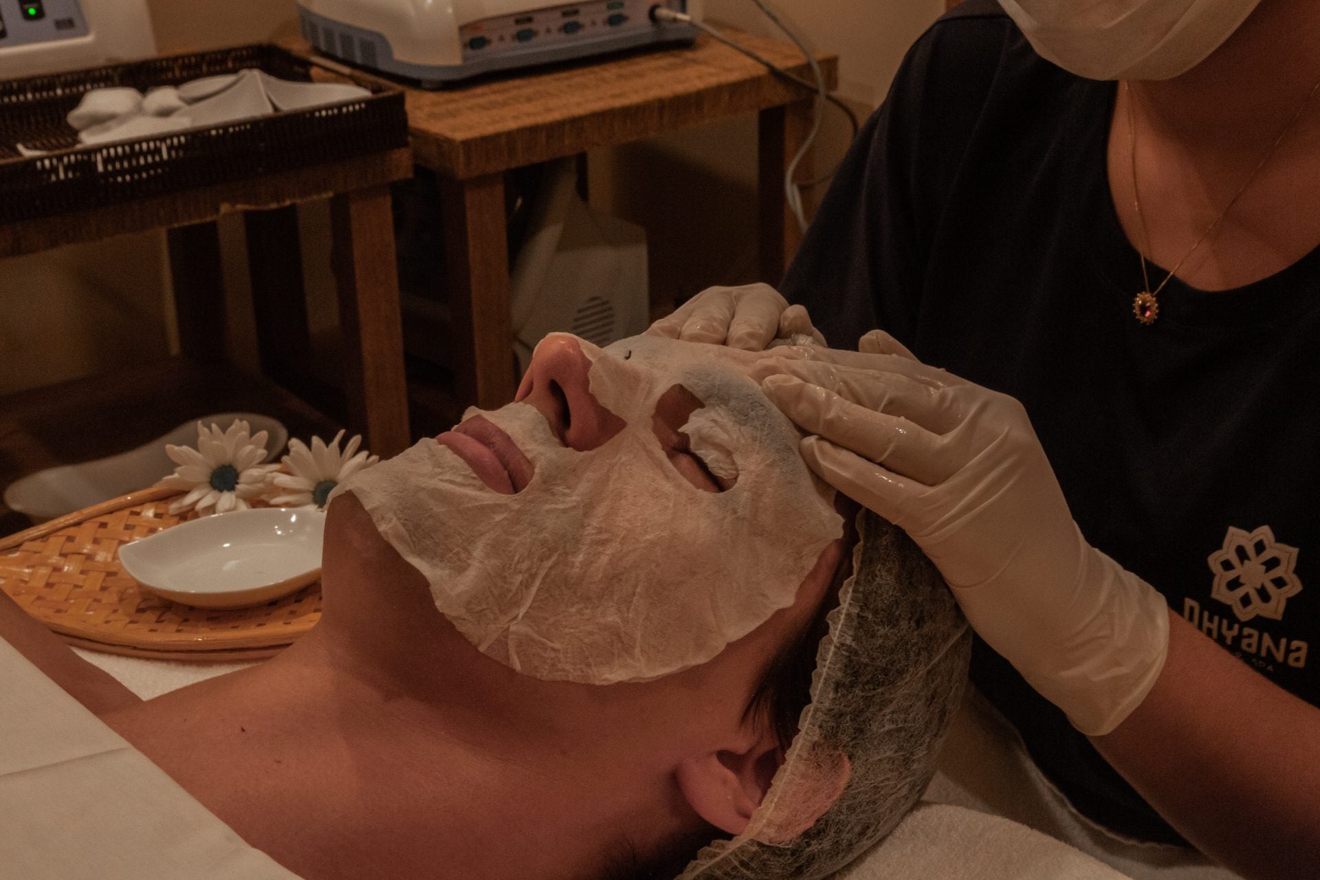 Limpeza de Pele Profunda com Máscara Facial - 2h